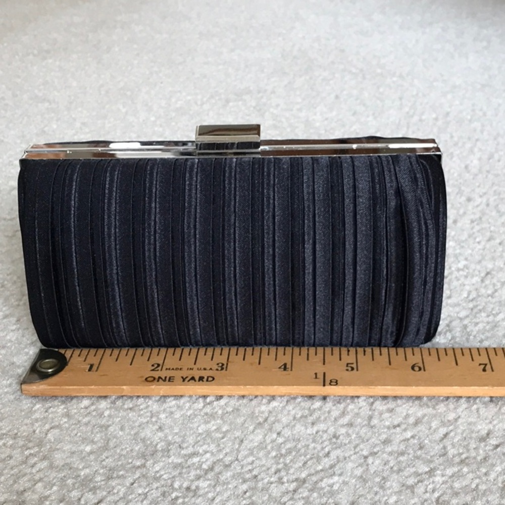 Small Evening Bag - Picture 3 of 6